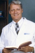 Photo of Dr. Robert Schrier