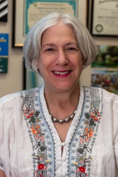 Dr. Anne Sumner