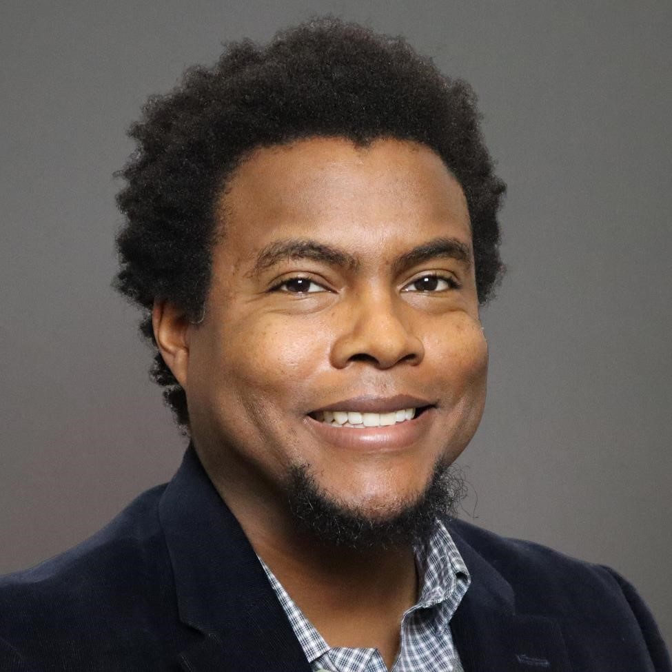 Portrait photo of Dr. Rob Rivers.