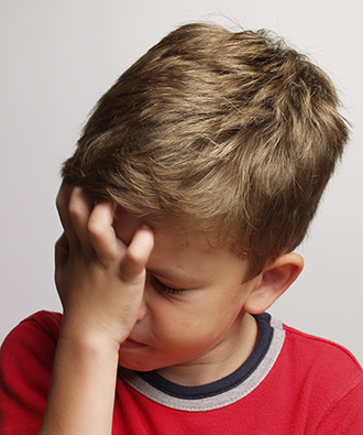 boy_holding_head_330x395.png?la=en&hash=9D31B2693DD230E289ADDDB17ADDFFE6CB0627CF