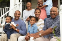 Imagen de una familia Afroamericana.