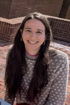 Dr. Andrea Marton Menendez
